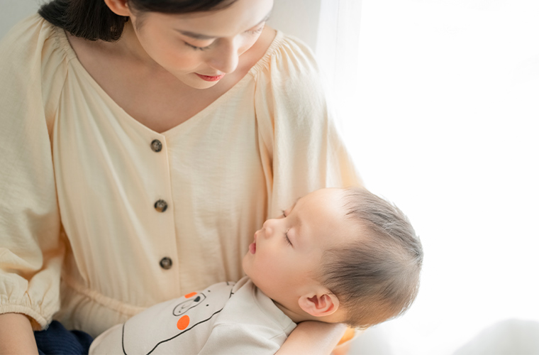 育児に追われるママ＆赤ちゃんに必要な栄養をサポート！「人生最初の1000日」に飲むサプリって？